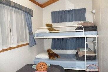 هتل Lake Hamilton Motor Village And Caravan Park