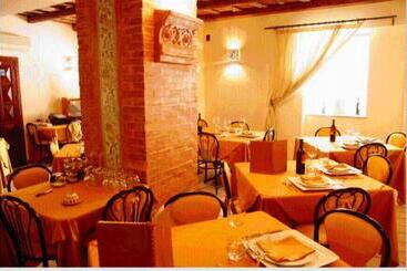 هتل Locanda Re Ruggero