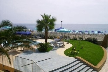 هتل Meridian