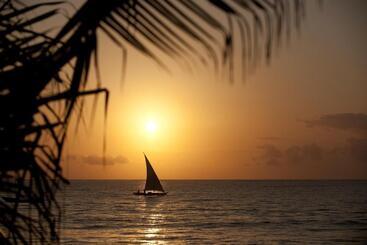 هتل Neptune Palm Beach Boutique Resort & Spa   All Inclusive