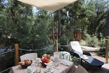 هتل Paradù Ecovillage &  Resort
