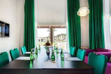 Park Inn By Radisson Hotel And Residence Duqm