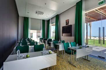 Park Inn By Radisson Hotel And Residence Duqm