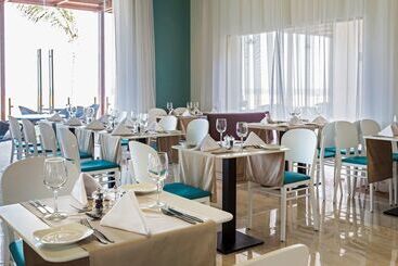 Park Inn By Radisson Hotel And Residence Duqm