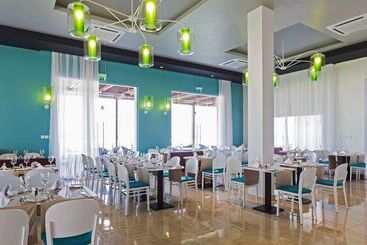 Park Inn By Radisson Hotel And Residence Duqm