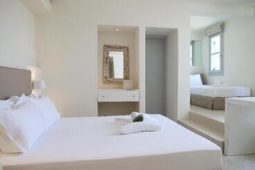 هتل Skyros Ammos
