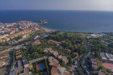 Th Le Castella   Baia Degli Dei Village - Isola Capo Rizzuto