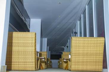 هتل The Place Resort At Tokeh Beach