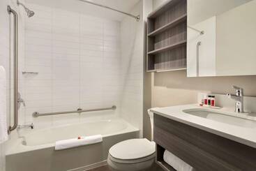 Microtel Inn & Suites By Wyndham Lloydminster