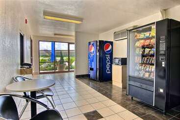 Motel 6 Kingsville, Tx