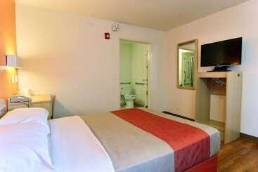 Motel 6 Kingsville, Tx
