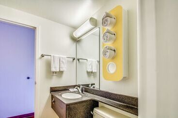 Motel 6amherst, Ny  Buffalo