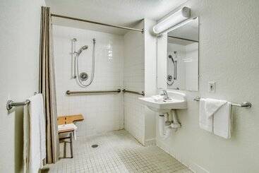Motel 6amherst, Ny  Buffalo