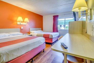Motel 6amherst, Ny  Buffalo