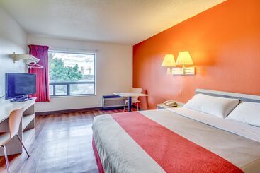 Motel 6amherst, Ny  Buffalo