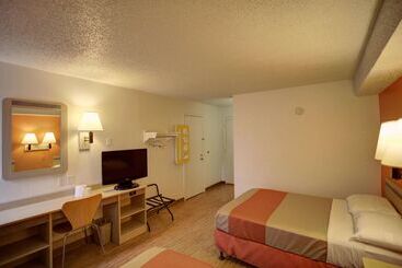 Motel 6council Bluffs, Ia  Omaha East