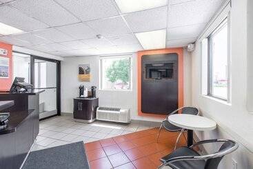Motel 6council Bluffs, Ia  Omaha East