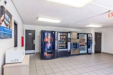 Motel 6council Bluffs, Ia  Omaha East