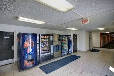 Motel 6council Bluffs, Ia  Omaha East