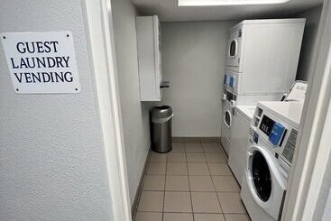 Motel 6council Bluffs, Ia  Omaha East