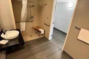 Motel 6council Bluffs, Ia  Omaha East