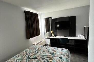 Motel 6council Bluffs, Ia  Omaha East