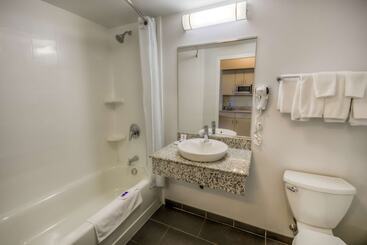 Motel 6estevan, Sk
