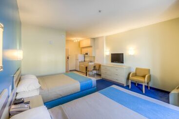 Motel 6estevan, Sk