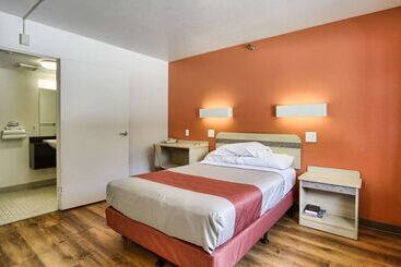 Motel 6new Cumberland, Pa  Harrisburg  Hershey South