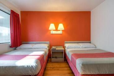 Motel 6oceanside, Ca