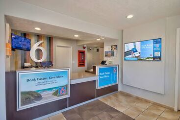 Motel 6palmdale, Ca