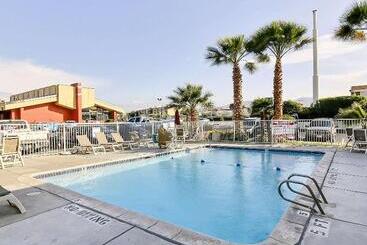 Motel 6palmdale, Ca