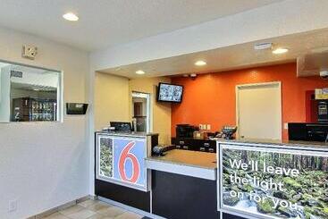 Motel 6palmdale, Ca
