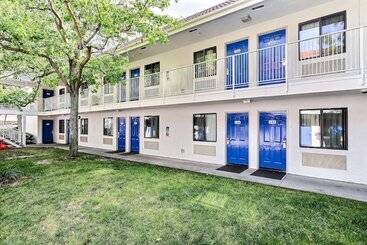 Motel 6pinole, Ca