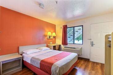 Motel 6pinole, Ca