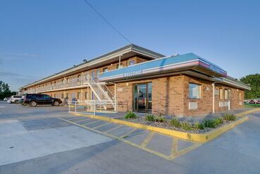 Motel 6salina, Ks