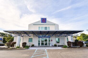 Motel 6tewksbury, Ma  Boston