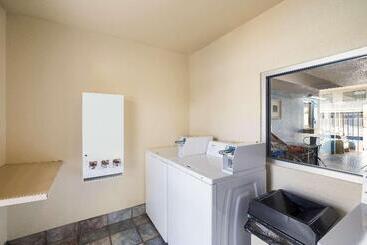 مُتل Knights Inn Sierra Vista / East Fry