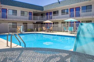 مُتل Knights Inn Sierra Vista / East Fry