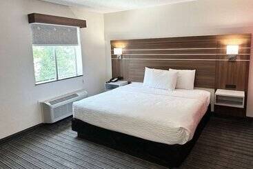 مُتل Ramada By Wyndham Lithia Springs Atlanta