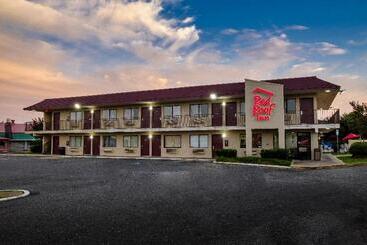مُتل Red Roof Inn Alexandria, La