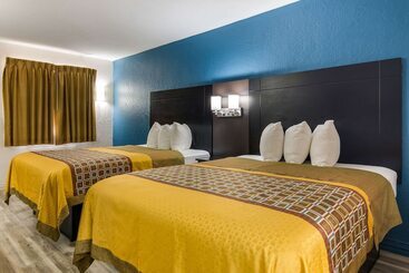 مُتل Rodeway Inn Broken Bowhochatown