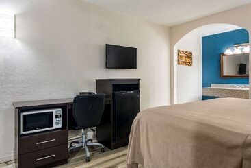 مُتل Rodeway Inn Broken Bowhochatown