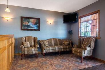 مُتل Rodeway Inn Broken Bowhochatown