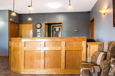 مُتل Rodeway Inn Broken Bowhochatown
