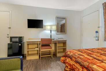 مُتل Rodeway Inn
