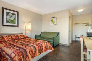 مُتل Rodeway Inn