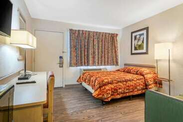 مُتل Rodeway Inn