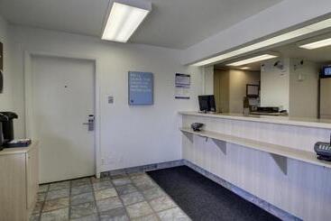 مُتل Rodeway Inn