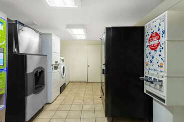 مُتل Travelodge By Wyndham Essington / Philadelphia Airport